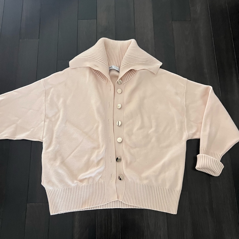 Zara Elegant Cream Button-Up Sweater